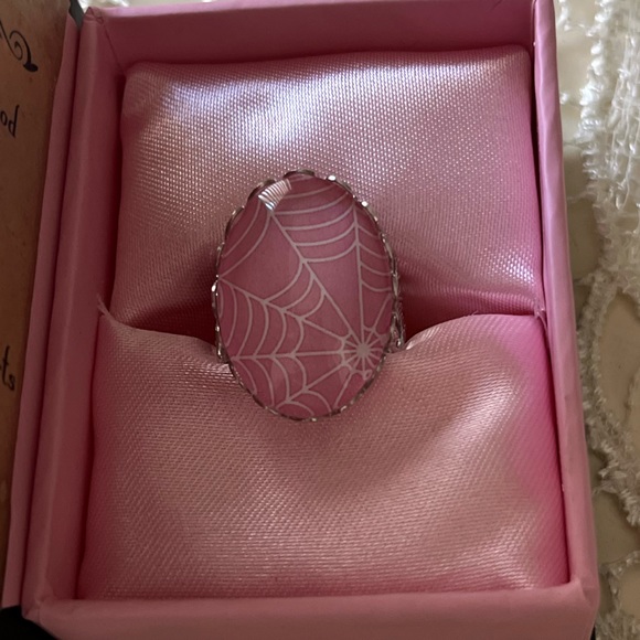 Halloween Pink Spider Web Cameo Ring - Picture 3 of 8